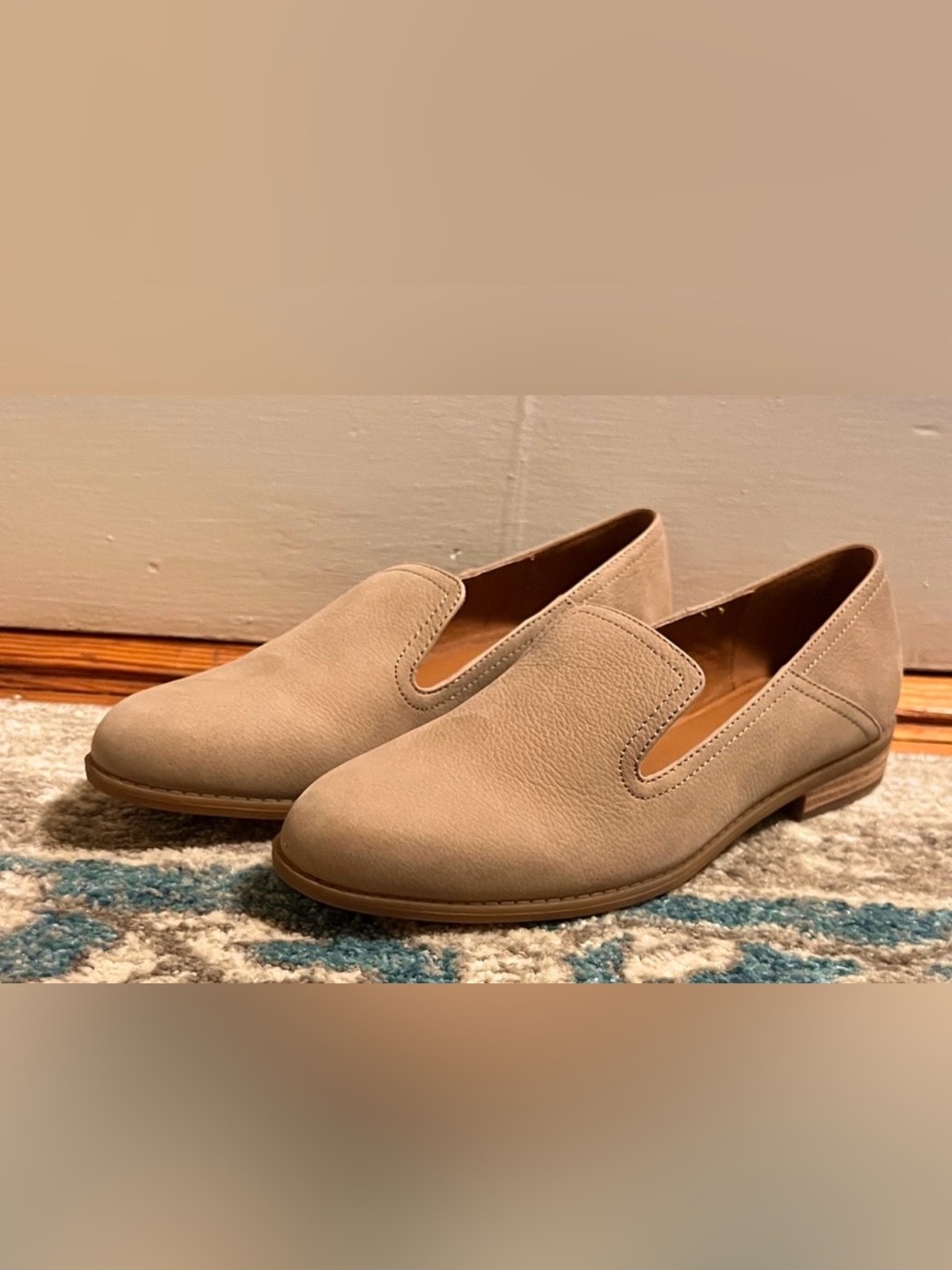 Lucky Brand Elafina Almond Leather Slip-On Loafers Flats NWOB 7M